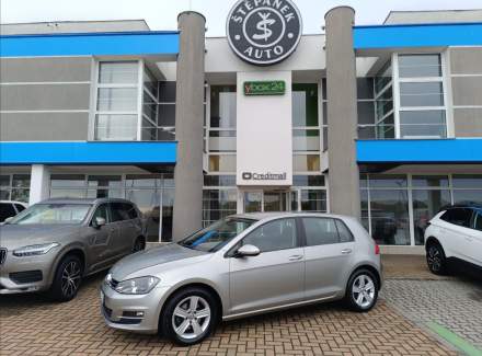 Volkswagen - Golf