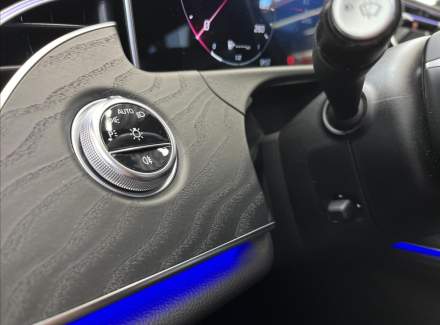 Mercedes-Benz - E-class