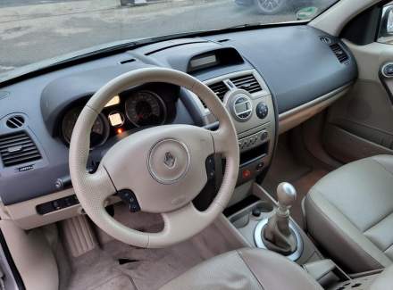 Renault - Megane