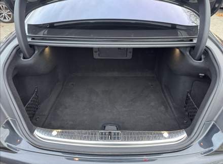 Mercedes-Benz - S-class