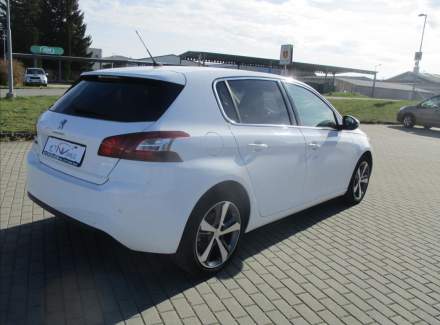 Peugeot - 308