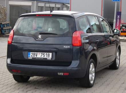 Peugeot - 5008