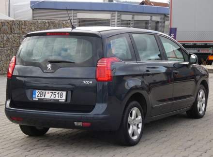 Peugeot - 5008
