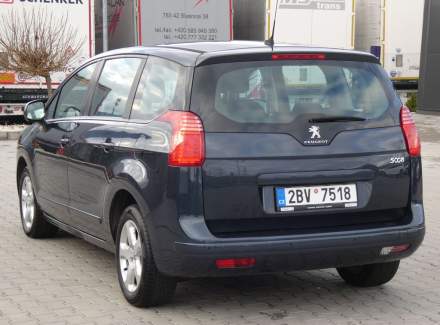 Peugeot - 5008