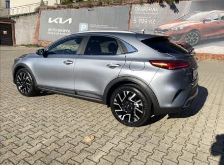 Kia - XCeed