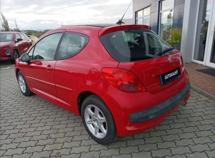 Peugeot - 207