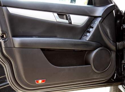Mercedes-Benz - C-class