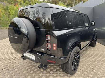 Land Rover - Defender