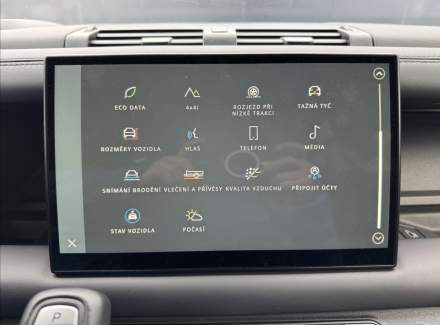 Land Rover - Defender