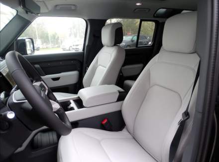 Land Rover - Defender