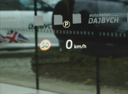 Land Rover - Defender