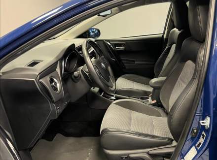 Toyota - Auris