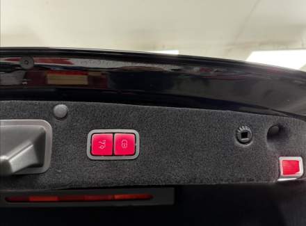 Mercedes-Benz - S-class