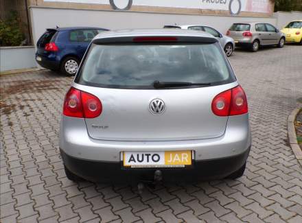Volkswagen - Golf