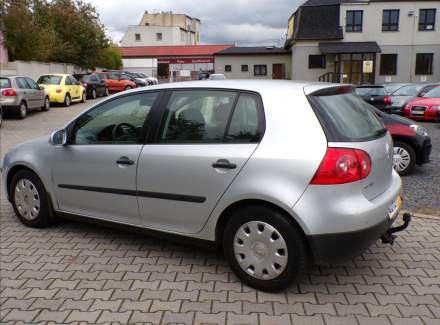 Volkswagen - Golf