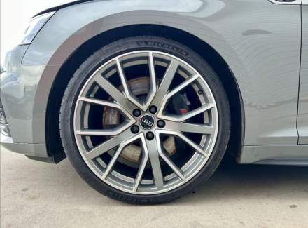 Audi - S5