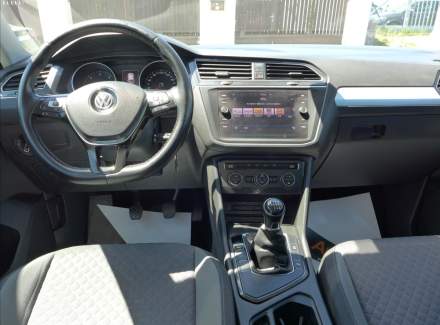 Volkswagen - Tiguan