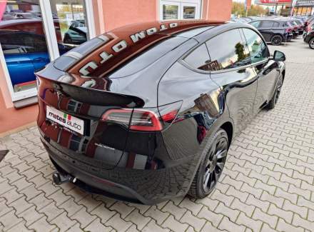 Tesla - Model Y