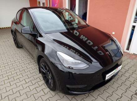 Tesla - Model Y