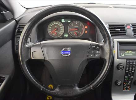 Volvo - V50