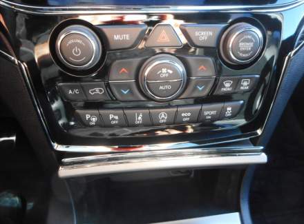 Jeep - Grand Cherokee