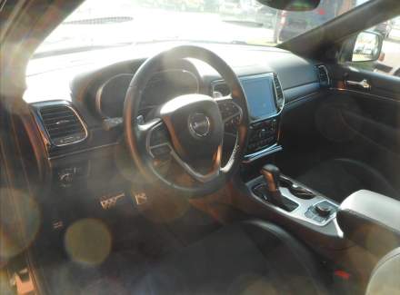 Jeep - Grand Cherokee