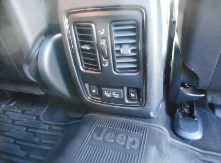 Jeep - Grand Cherokee