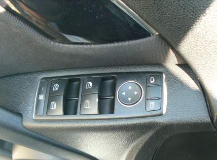 Mercedes-Benz - C-class