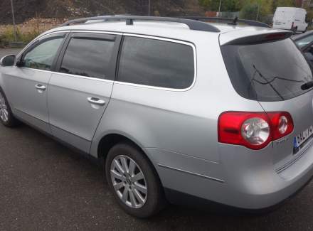 Volkswagen - Passat