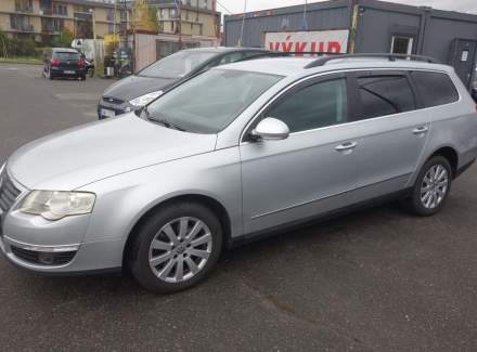 Volkswagen - Passat