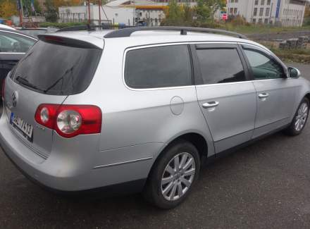 Volkswagen - Passat