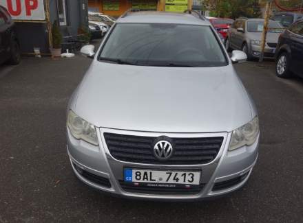 Volkswagen - Passat