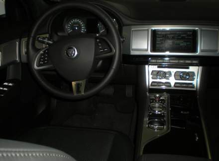 Jaguar - XF