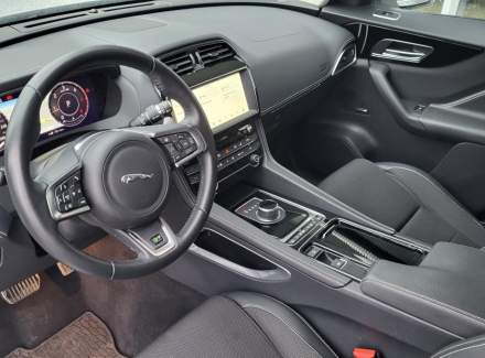 Jaguar - F-Pace