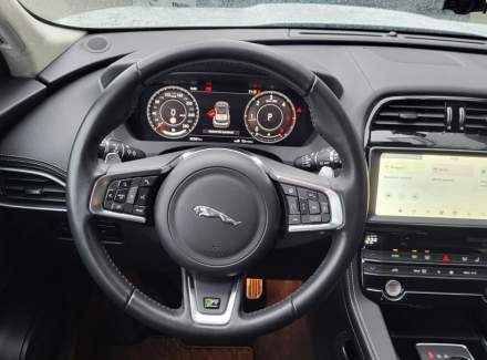 Jaguar - F-Pace