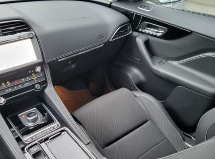 Jaguar - F-Pace