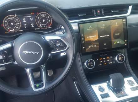 Jaguar - F-Pace