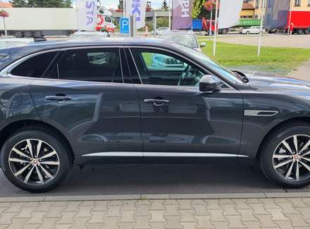 Jaguar - F-Pace
