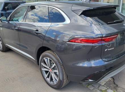 Jaguar - F-Pace