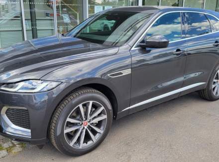 Jaguar - F-Pace