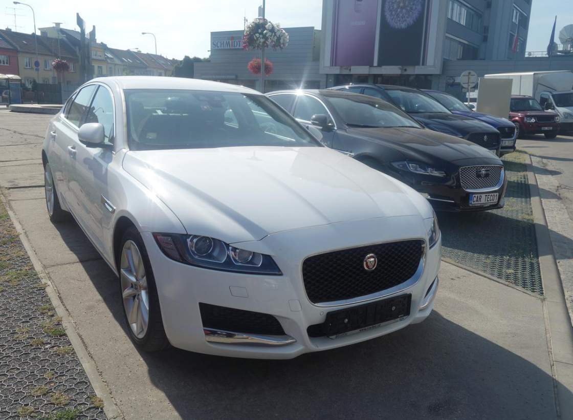 Jaguar - XF