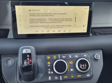 Land Rover - Defender