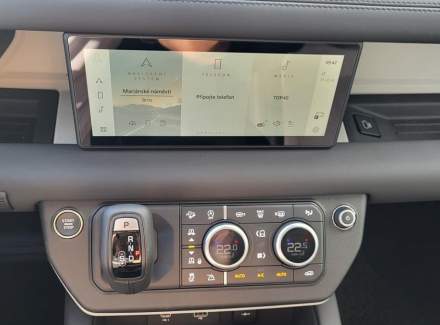 Land Rover - Defender