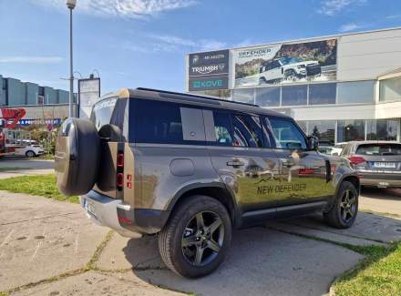 Land Rover - Defender