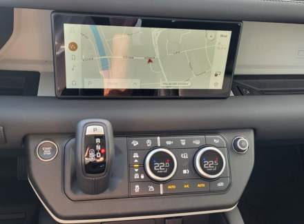 Land Rover - Defender