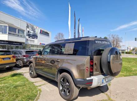 Land Rover - Defender