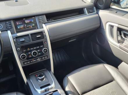 Land Rover - Discovery Sport