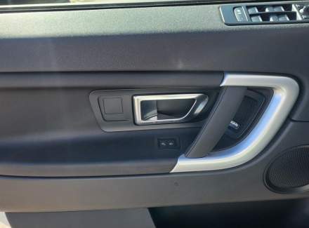 Land Rover - Discovery Sport