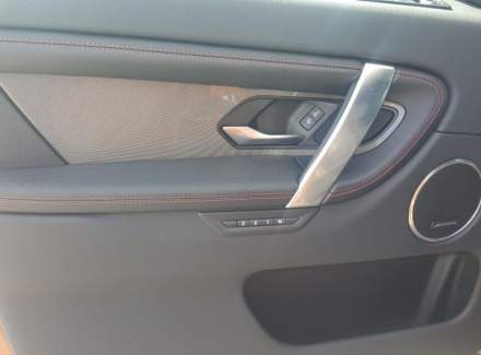 Land Rover - Discovery Sport