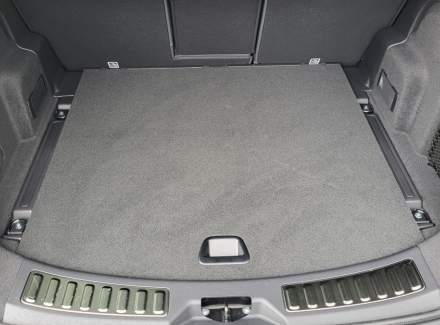 Land Rover - Discovery Sport